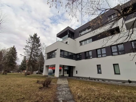 Sklenené zábradlie na balkón Spišská Nová Ves