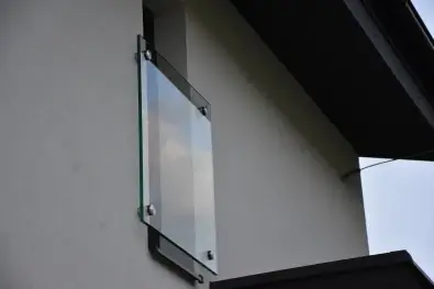 Francúzske okno s skleneným zábradlím Dolný Kubín