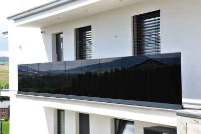 Komplexné riešenie luxusného skleneného zábradlia na balkónoch - Orava