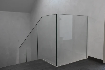 Sklenené zábradlie na schody Prešov