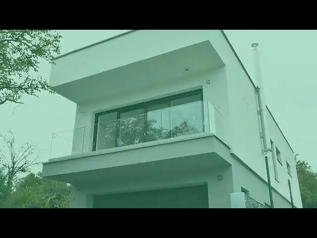 Video realizácie sklenených zábradlí - Sklenené zábradlie na schody Prešov